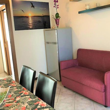 Oasi Di Paradiso - Comfy Private Apartment On Ground Floor With Terrace Desenzano del Garda Exterior photo