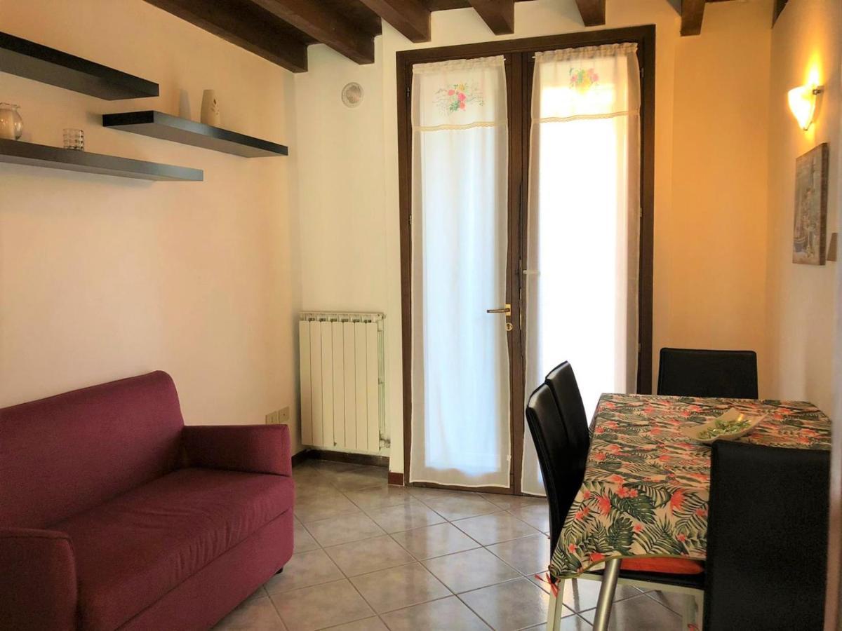 Oasi Di Paradiso - Comfy Private Apartment On Ground Floor With Terrace Desenzano del Garda Exterior photo